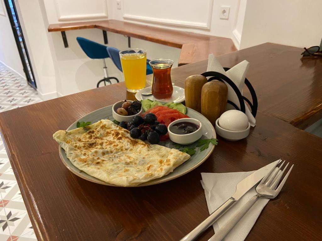 24 Boutique Hotel Истанбул Екстериор снимка